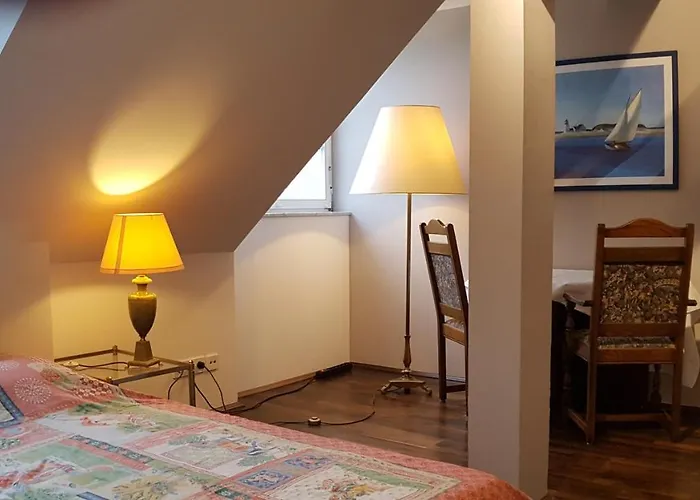 Penthouse Mit Bad Em2024 Hospitality Package فندق مبيت وإفطار 3*