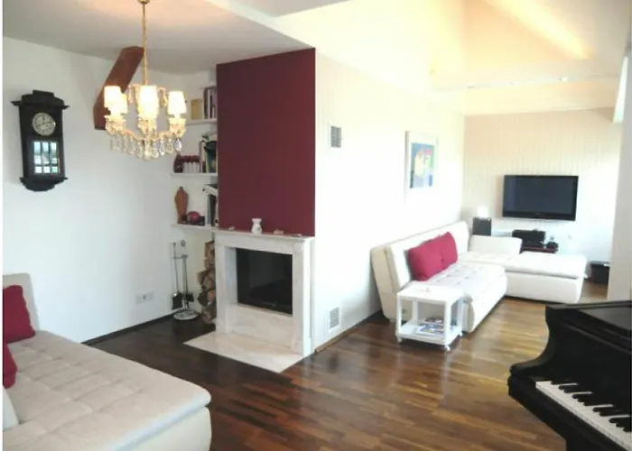 فندق مبيت وإفطار Penthouse Mit Bad Em2024 Hospitality Package 3*